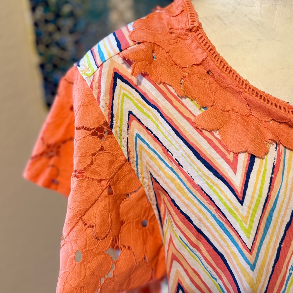 Colorful Chevron Patterned Blouse - Picture 4 of 8